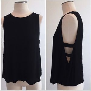 📣HP🎉 ASTR ‘side bar’ Tank Top